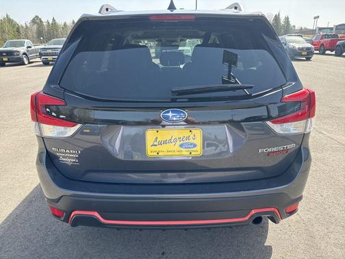 Magnetite Gray Metallic 2024 Subaru Forester Sport