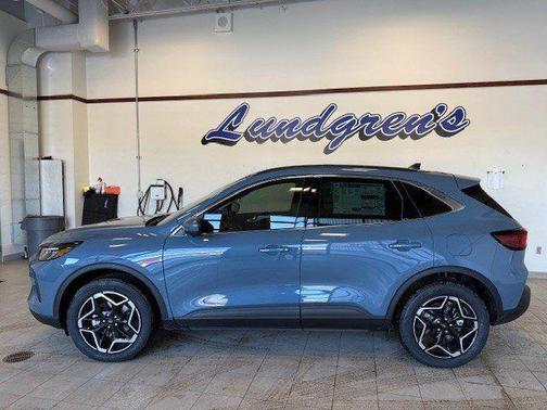 2026 Ford Escape Platinum