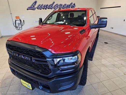 2024 RAM 2500 Tradesman Crew Cab 4x4 8' Box