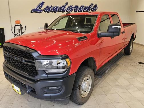 2024 RAM 2500 Tradesman Crew Cab 4x4 8' Box