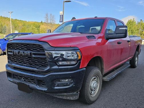 2024 RAM 2500 Tradesman Crew Cab 4x4 8' Box
