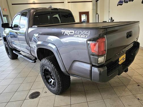 2017 Toyota Tacoma TRD Sport