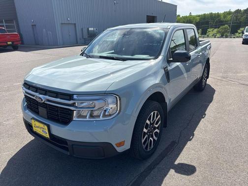 Cactus Gray 2024 Ford Maverick Lariat