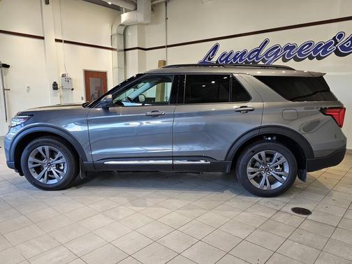 2025 Ford Explorer Active