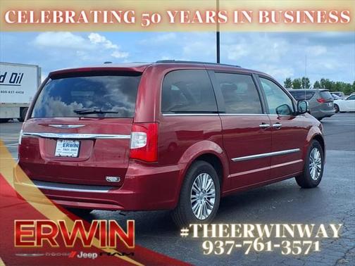 2014 Chrysler Town & Country Touring-L