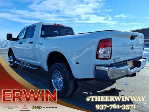 2024 RAM 3500 Big Horn Crew Cab 4x4 8' Box