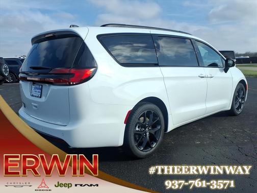 2026 Chrysler Pacifica L