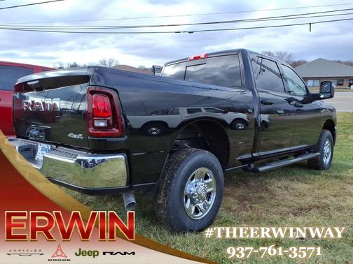 2026 RAM 2500 Tradesman Crew Cab 4x4 6'4' Box