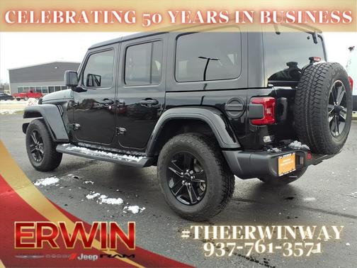 2023 Jeep Wrangler 4-Door Sahara Altitude 4x4