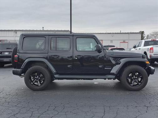 2023 Jeep Wrangler 4-Door Sahara Altitude 4x4