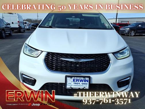 2024 Chrysler Pacifica Touring L