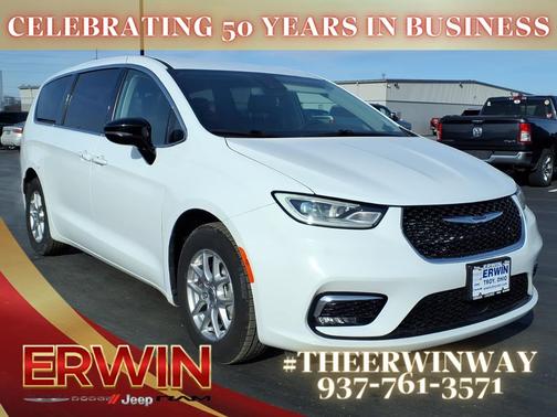 2024 Chrysler Pacifica Touring L