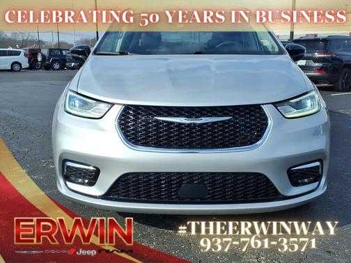 2024 Chrysler Pacifica Touring L