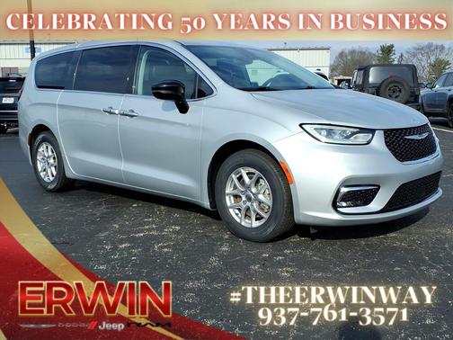 2024 Chrysler Pacifica Touring L