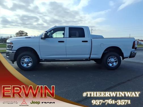 2026 RAM 2500 Tradesman Crew Cab 4x4 6'4' Box