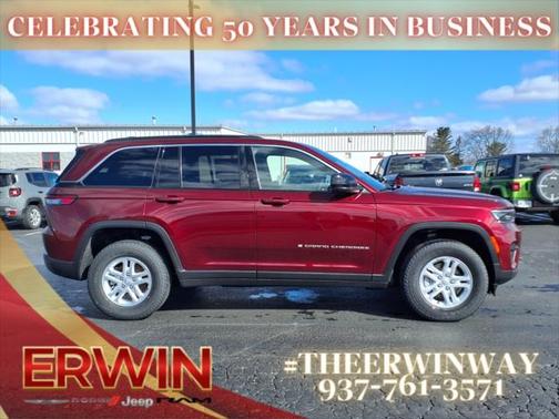 2025 Jeep Grand Cherokee Laredo