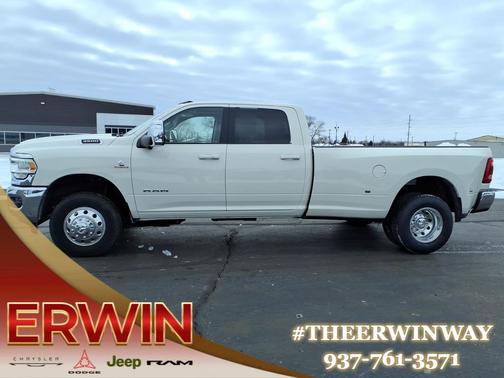 2023 RAM 3500 Laramie Crew Cab 4x4 8' Box