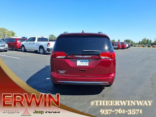 2018 Chrysler Pacifica Touring-L