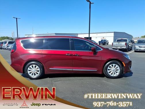 2018 Chrysler Pacifica Touring-L