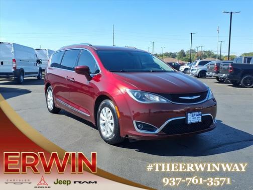 2018 Chrysler Pacifica Touring-L