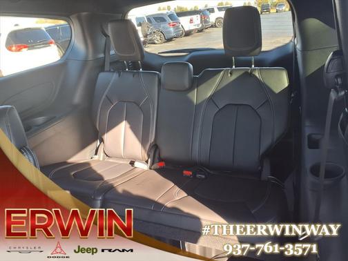 2026 Chrysler Pacifica L