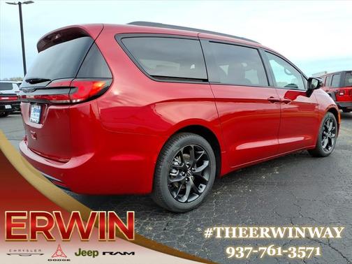 2026 Chrysler Pacifica L