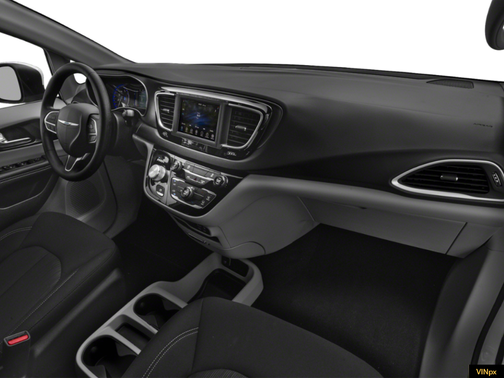 2020 Chrysler Voyager LX