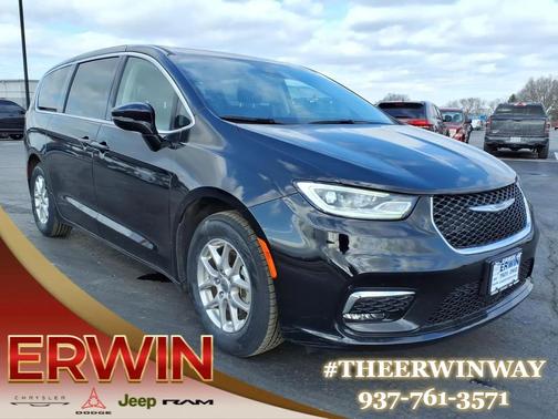 Black 2024 Chrysler Pacifica Touring L