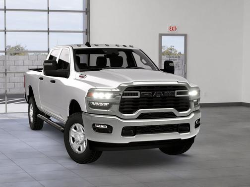 2026 RAM 2500 Tradesman Crew Cab 4x4 6'4' Box