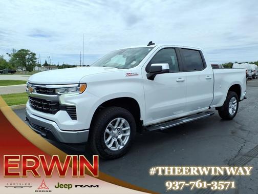 Summit White 2022 Chevrolet Silverado 1500 LT