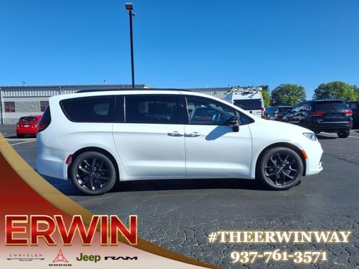 2026 Chrysler Pacifica Limited