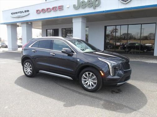 2023 Cadillac XT4 Premium Luxury