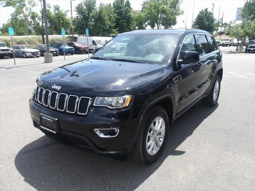 2022 Jeep Grand Cherokee Laredo