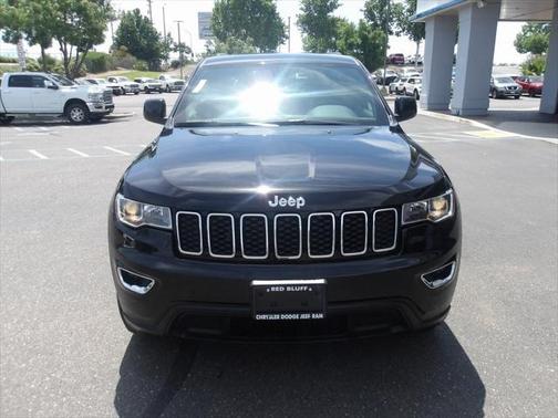 2022 Jeep Grand Cherokee Laredo