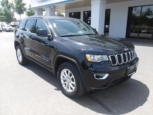 2022 Jeep Grand Cherokee Laredo