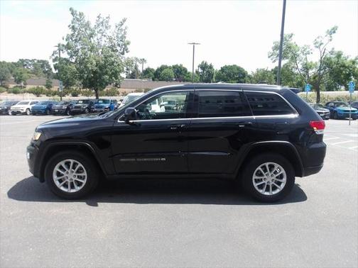 2022 Jeep Grand Cherokee Laredo
