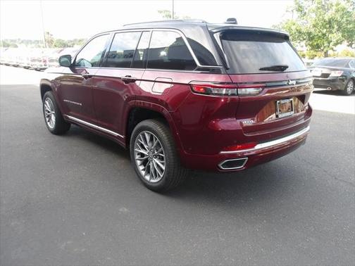2025 Jeep Grand Cherokee Summit