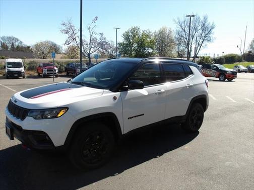 2023 Jeep Compass Trailhawk
