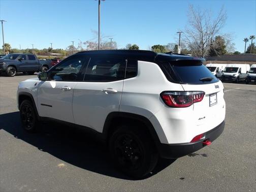 2023 Jeep Compass Trailhawk