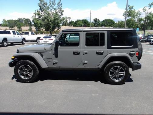 2023 Jeep Wrangler 4-Door Sahara 4x4