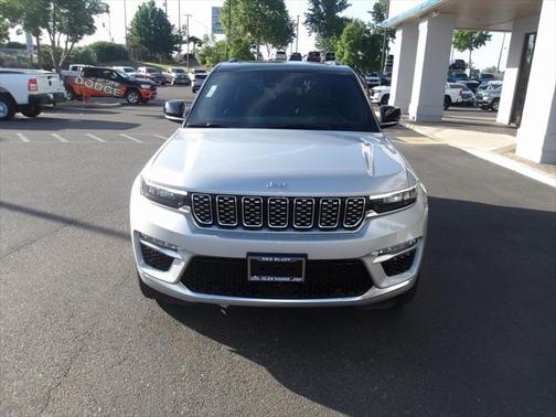 2025 Jeep Grand Cherokee Summit
