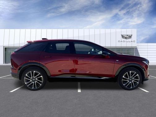 2025 Cadillac OPTIQ Sport