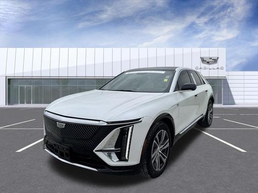 Crystal White Tri-Coat 2024 Cadillac LYRIQ Luxury