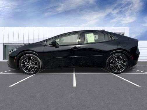 2024 Toyota Prius XLE