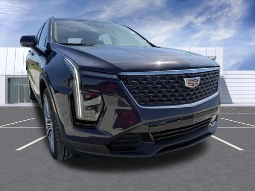 Midnight Sky 2025 Cadillac XT4 Premium Luxury
