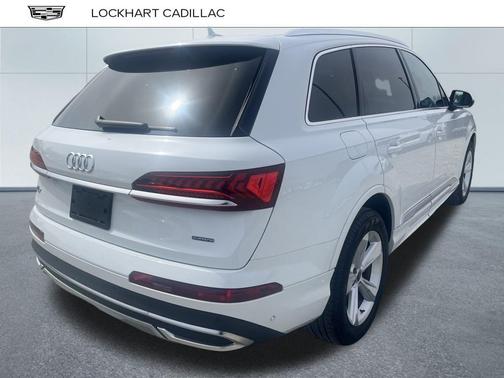 2024 Audi Q7 45 Premium Plus