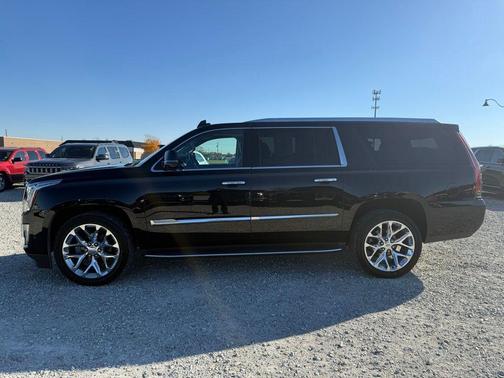 2017 Cadillac Escalade ESV Luxury