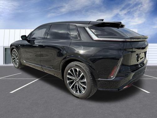 2024 Cadillac LYRIQ Sport