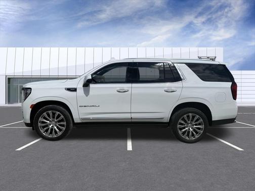 Summit White 2022 GMC Yukon Denali