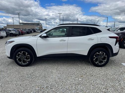 2024 Chevrolet Trax LT